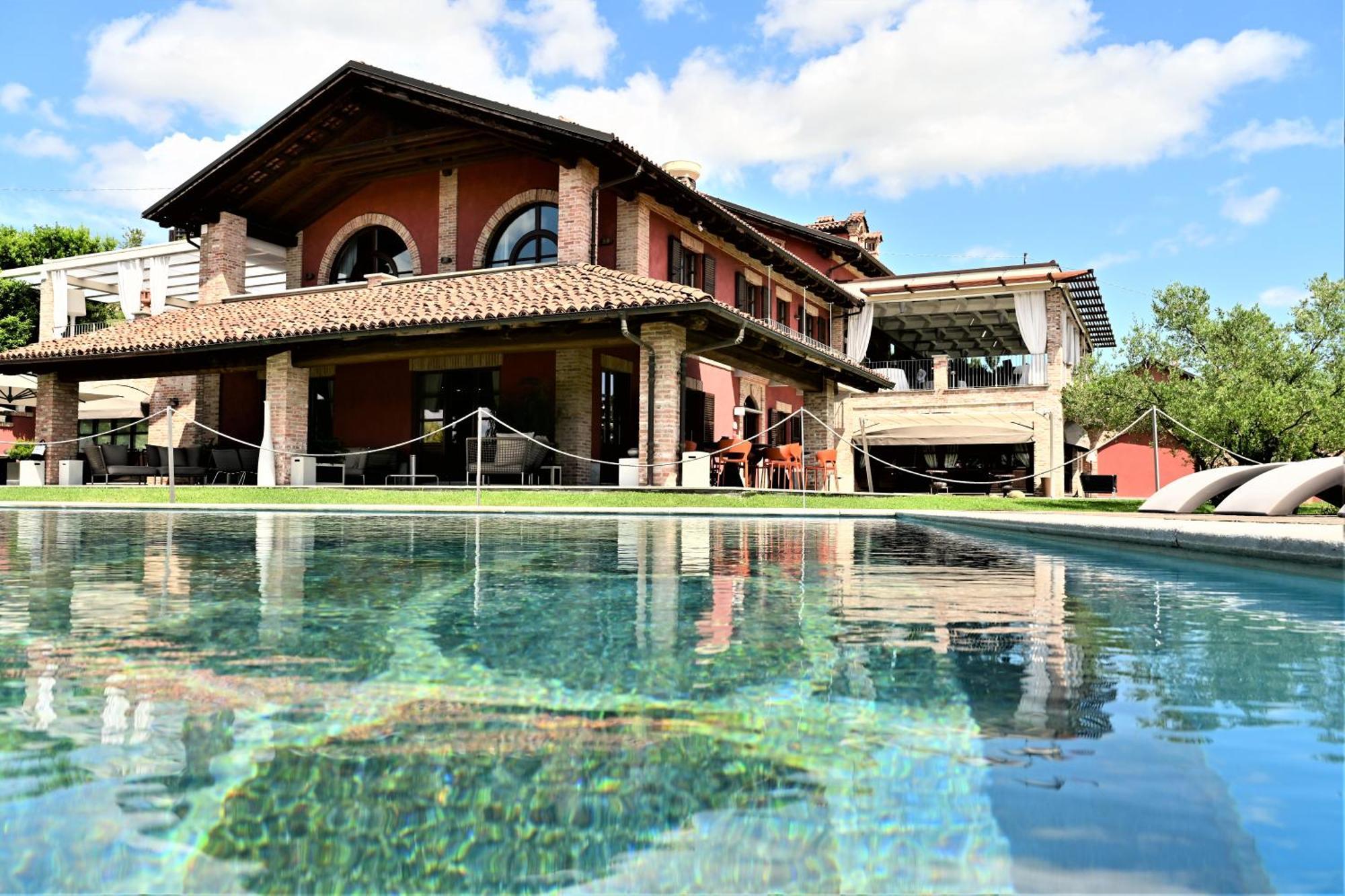 La Madernassa Resort - Casalora Dimora Storica Di Charme Guarene Dış mekan fotoğraf